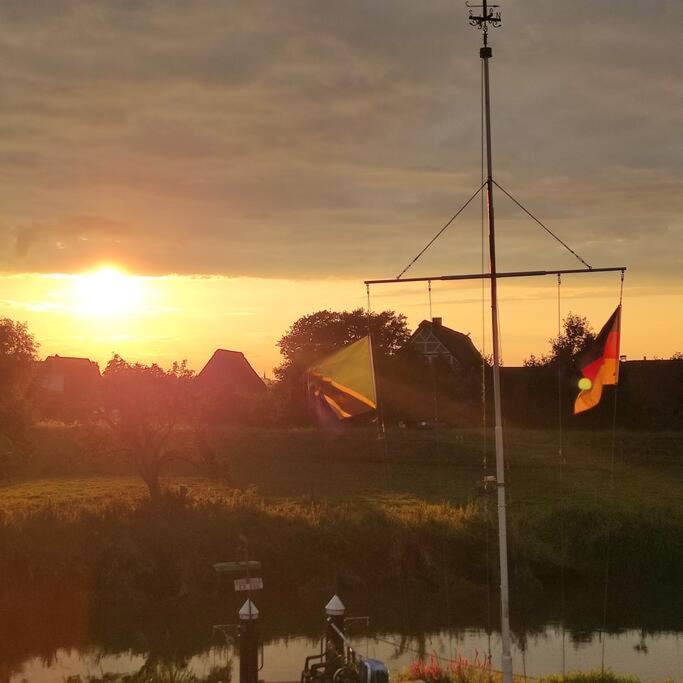 Gaestewohnung Von J&o Am Fluss. *