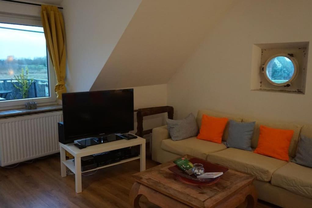 Gaestewohnung Von J&o Am Fluss. Apartment
